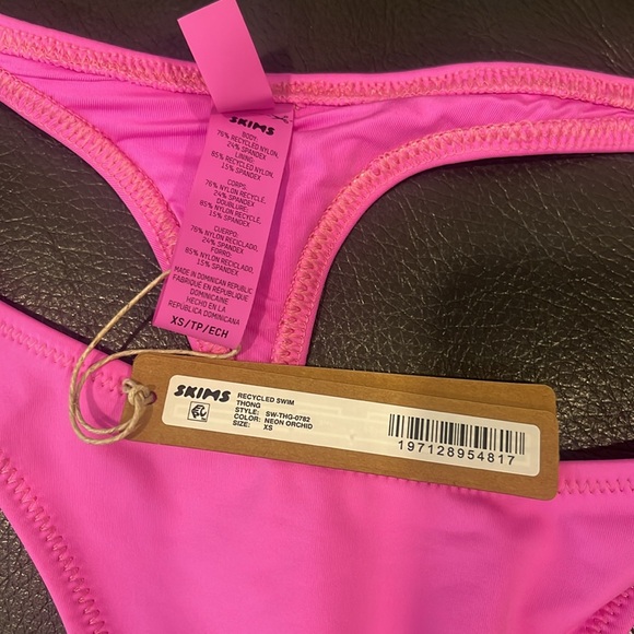 NWT Skims Neon Orchid (Hot Pink) Micro Scoop Bikini Top and Signature Swim Thong - Picture 5 of 7